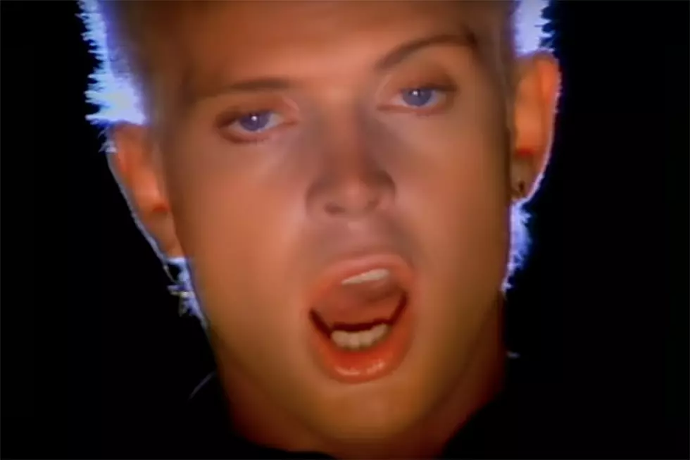 How Billy Idol Risked His Sight for ‘Eyes Without a Face’